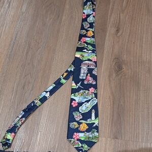 Bermuda Scenic Pattern Men's Silk Tie in Black